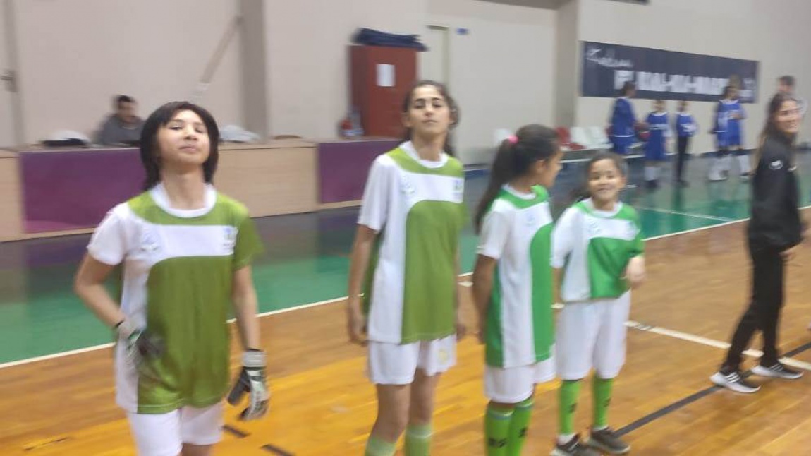 Yıldız Kızlar Futsal Takımımız Körfez Şampiyonu